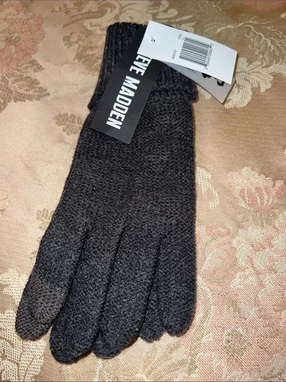 Steve Madden Black Knit Touchscreen Gloves